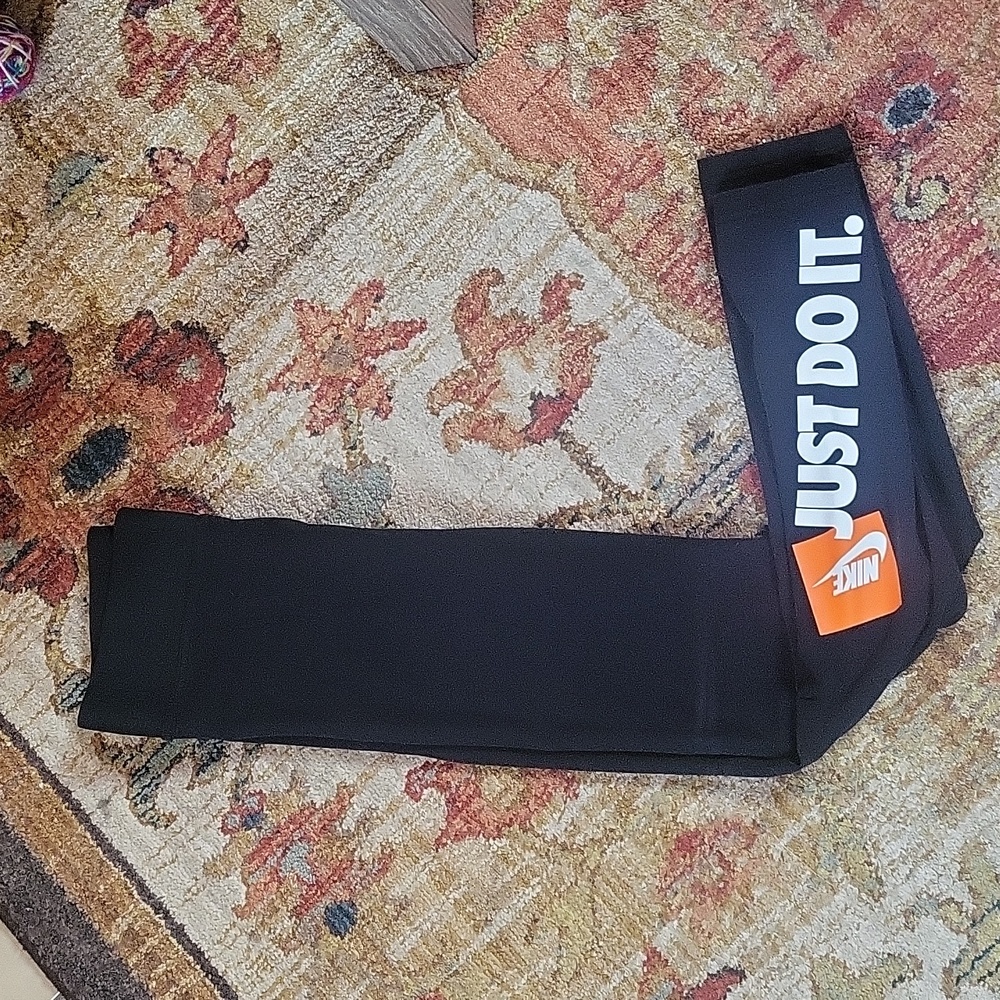 Nike women's just do it leggings size small EUC